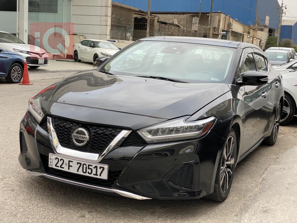 Nissan Maxima